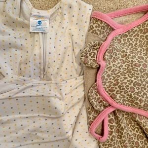 Newborn swaddles (2 pack)